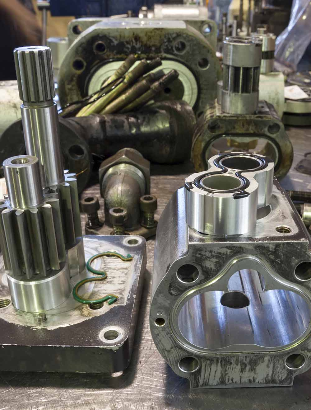 KONŠTRUKCIE <small>ČASTI STROJOV</small>